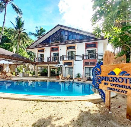 Treat yourself to Paradise without burning a hole in your pocket at Microtel Boracay